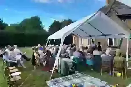 Hymns & Pimms!